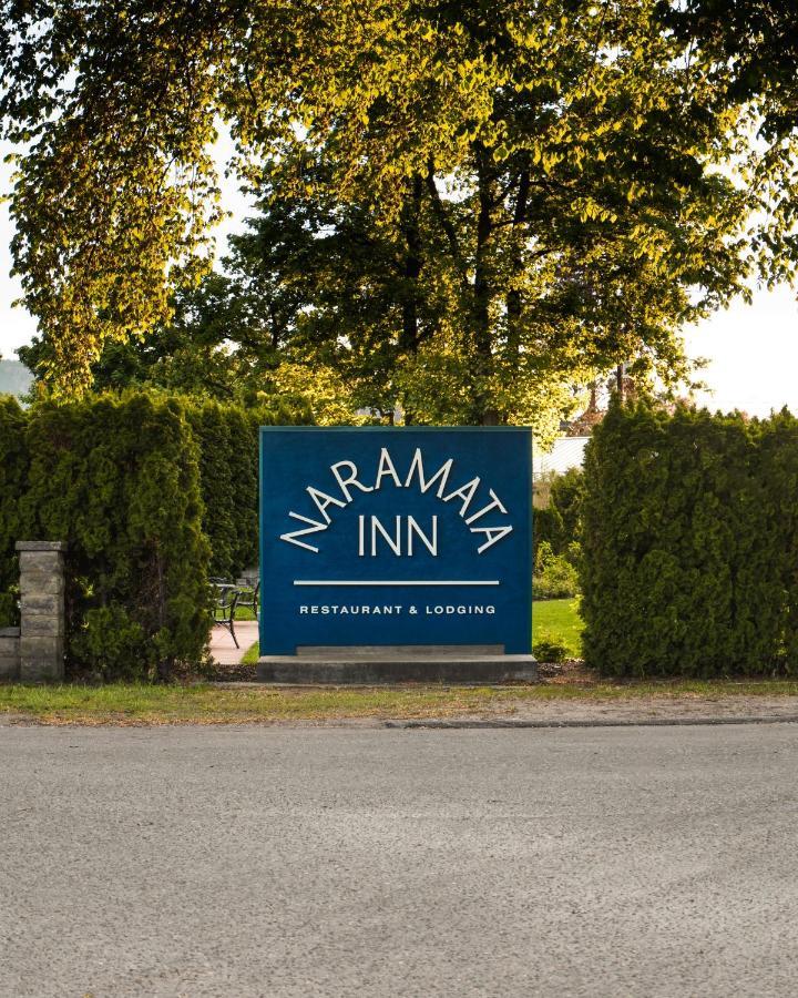 Naramata Inn エクステリア 写真